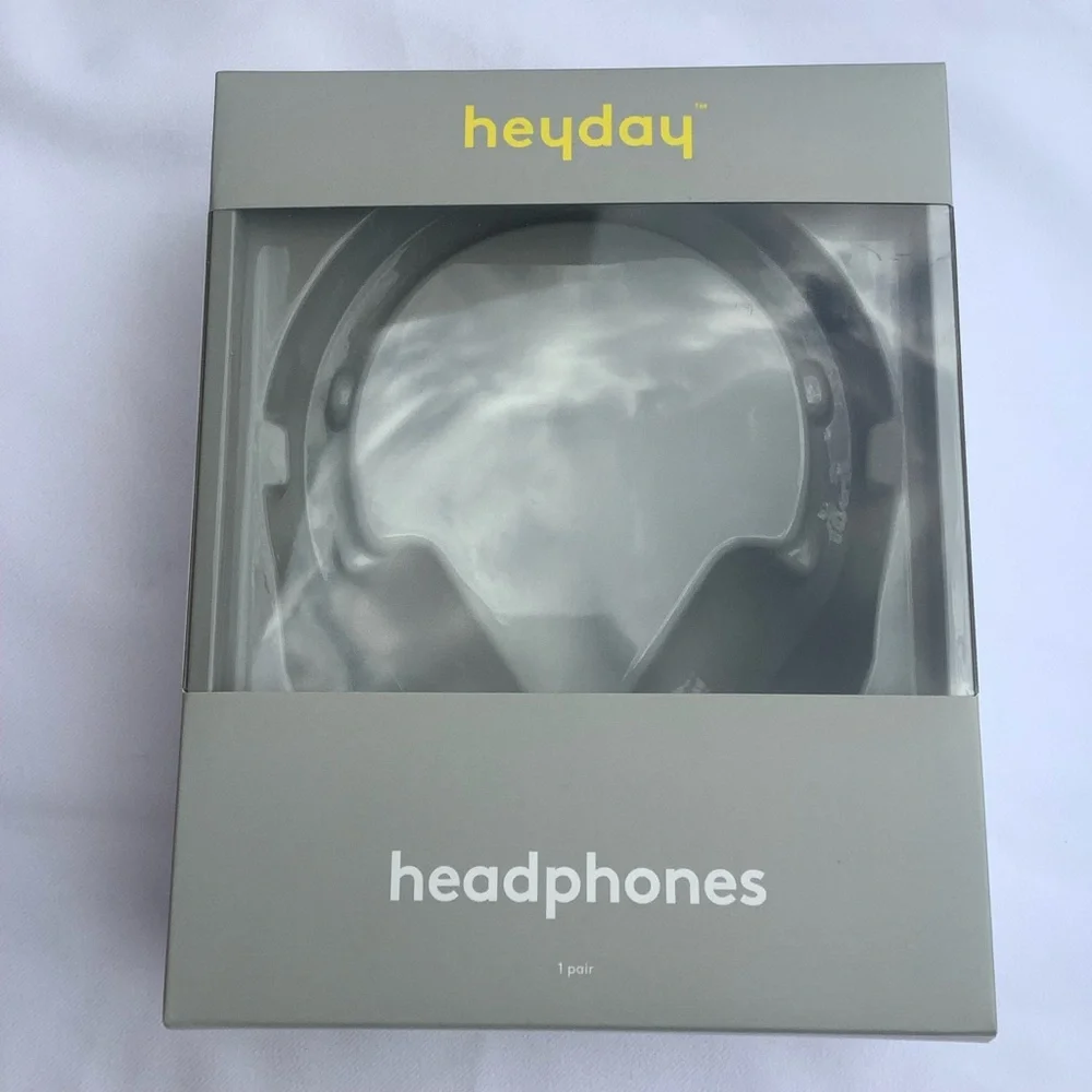 Heyday Headphones Over-the-Ear Wired 3.5mm Color Dusty Pink or Dark Pink - Picture 4 of 12
